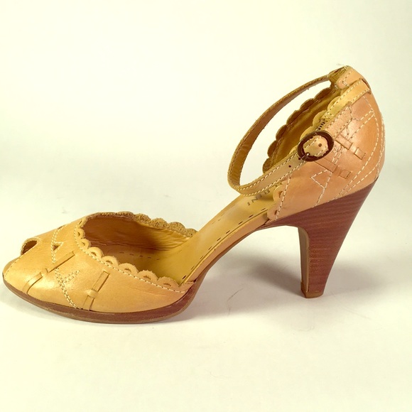 Gianni Bini Shoes - Gianni Bini Peep Toe Heels